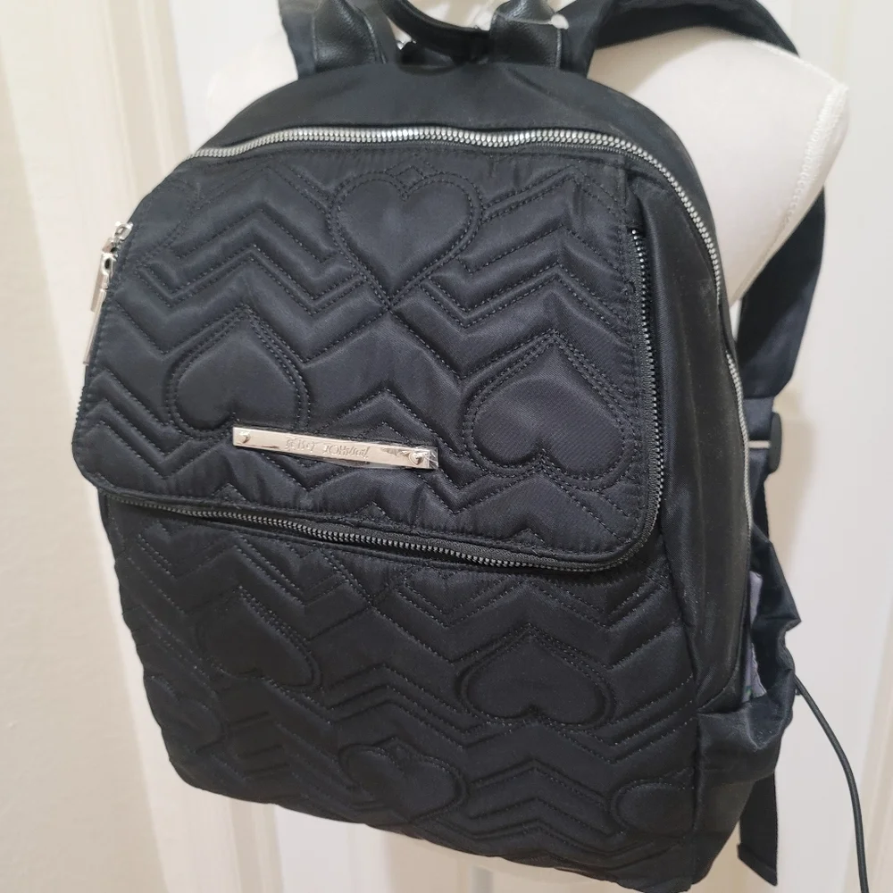 NWOT Betsy Johnson Black Heart Baby Dome Diaper Backpack